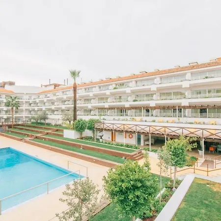 In Lagos/algarve 31095